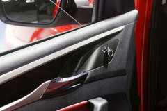 上汽大通 T70 2019款 旗舰版 2.0T柴油 160马力 四驱高底盘 大双排皮卡(6AT)