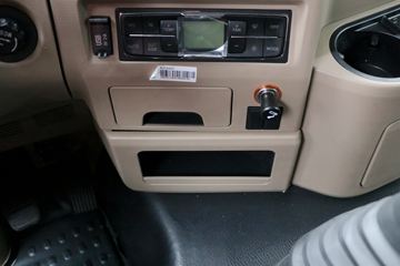 �й����� ���N5W�п� ���˰� 220���� 4X2 6.75�ײ�դʽ�ػ���(����)(ZZ5185CCYK5113F1)ͼƬ