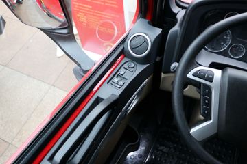 �й����� ���N5W�п� ���˰� 220���� 4X2 6.75�ײ�դʽ�ػ���(����)(ZZ5185CCYK5113F1)ͼƬ