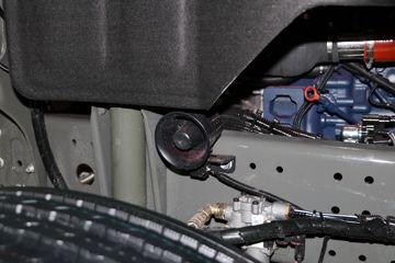 �й����� ���N5W�п� ���˰� 220���� 4X2 6.75�ײ�դʽ�ػ���(����)(ZZ5185CCYK5113F1)ͼƬ