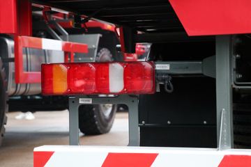 �й����� ���N5W�п� ���˰� 220���� 4X2 6.75�ײ�դʽ�ػ���(����)(ZZ5185CCYK5113F1)ͼƬ