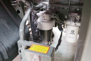 �й����� ���N5W�п� ���˰� 220���� 4X2 6.75�ײ�դʽ�ػ���(����)(ZZ5185CCYK5113F1)ͼƬ