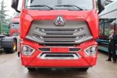 中国重汽 豪瀚N7W重卡 460马力 6X4牵引车(ZZ4255N3246E1)