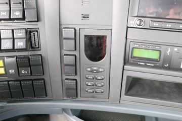 �й����� HOWO T7H�ؿ� 480���� 6X4 AMT�Զ���ǣ����(Һ��)ͼƬ