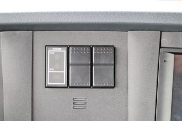 �й����� HOWO T7H�ؿ� 480���� 6X4 AMT�Զ���ǣ����(Һ��)ͼƬ