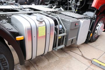 �й����� HOWO T7H�ؿ� 480���� 6X4 AMT�Զ���ǣ����(Һ��)ͼƬ