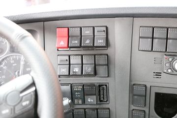 �й����� HOWO T7H�ؿ� 440���� 6X4 LNGǣ����(����)(ZZ4257V384HF1LB)ͼƬ