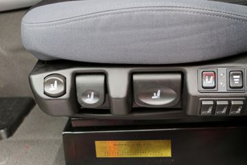 �й����� HOWO T7H�ؿ� 440���� 6X4 LNGǣ����(����)(ZZ4257V384HF1LB)ͼƬ