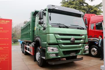 中国重汽 HOWO-7 380马力 6X4 AMT插电式混合动力自卸车(ZZ3257V4347F1PHEV)
