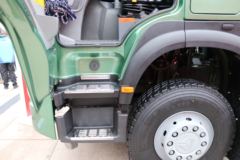 中国重汽 HOWO-7 380马力 6X4 AMT插电式混合动力自卸车(ZZ3257V4347F1PHEV)