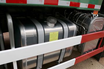 �й����� HOWO-7 380���� 6X4 AMT���ʽ��϶�����ж��ͼƬ