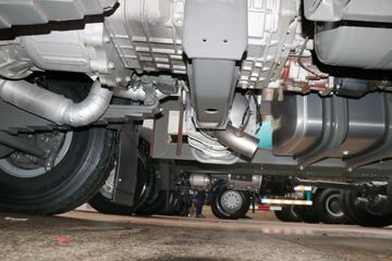 �й����� HOWO-7 380���� 6X4 AMT���ʽ��϶�����ж��ͼƬ