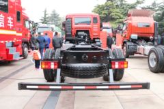 中国重汽HOWO G5M 220马力 单排栏板轻卡底盘(国六)(ZZ1187K521GF1)