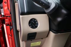 中国重汽HOWO G5M 220马力 单排栏板轻卡底盘(国六)(ZZ1187K521GF1)