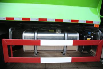 �й����� �ǵ¿�SITRAK G7H�ؿ� 400���� 6X4 6����ж��(ZZ3256N414SE1)ͼƬ