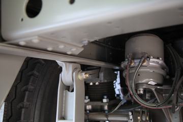 �й����� �ǵ¿�SITRAK G7H�ؿ� 400���� 6X4 6����ж��(ZZ3256N414SE1)ͼƬ