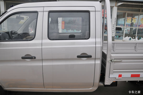 购跨越王X1载货车 享高达0.3万优惠