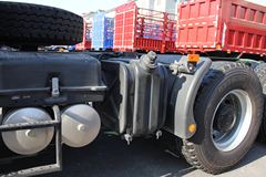 福田 欧曼GTL 9系重卡 375马力 6X4牵引车(国四)(H4-2490高顶驾驶室)(BJ4259SNFKB-XD)