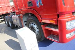 福田 欧曼GTL 6系重卡 336马力 6X4 牵引车(GTL-2490高顶标准版驾驶室)(BJ4259SMFKB-4)