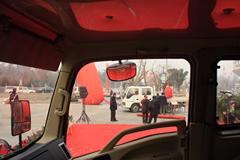 中国重汽HOWO 悍将 140马力 翼开启厢式载货车