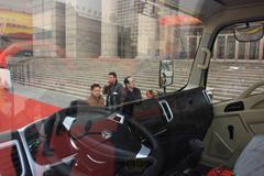 中国重汽 黄河 130马力 4.28米自卸车(ZZ3167F3615C1)