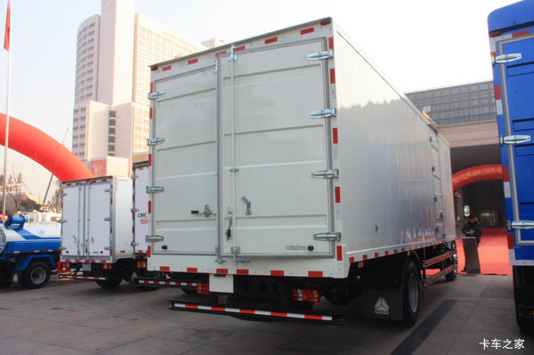 只要心动,立降0.5万!苏州市悍将载货车系列优惠就在你身边 只要心动,立降0.5万!苏州市悍将载货车系列优惠就在你身边