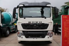 中国重汽HOWO TX5 6X4 单排纯电动环卫车底盘(ZZ1257V464GZ1EV)314kWh