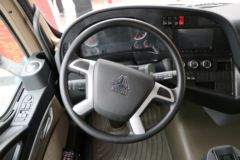 中国重汽HOWO TX5 6X4 单排纯电动环卫车底盘(ZZ1257V464GZ1EV)314kWh