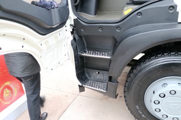 �й�����HOWO TX5 6X4 ���Ŵ��綯����������(ZZ1257V464GZ1EV)314kWhͼƬ