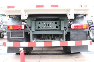 �й�����HOWO TX ���ذ� 400���� 8X4 5.4����ж��ͼƬ