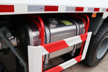 �й�����HOWO TX ���ذ� 400���� 8X4 5.4����ж��ͼƬ
