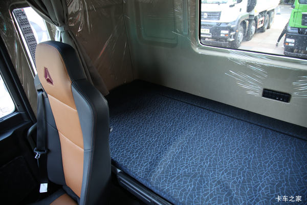 高端标杆 新乡中盛重汽汕德卡来电享钜惠