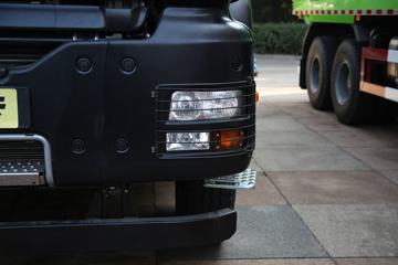 �й����� �ǵ¿�SITRAK C6G�ؿ� 400���� 8X4 5.8��ж��(ZZ3316N256ME1)ͼƬ