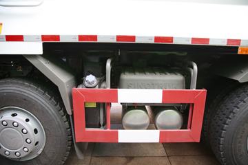 �й����� �ǵ¿�SITRAK C6G�ؿ� 400���� 8X4 5.8��ж��(ZZ3316N256ME1)ͼƬ