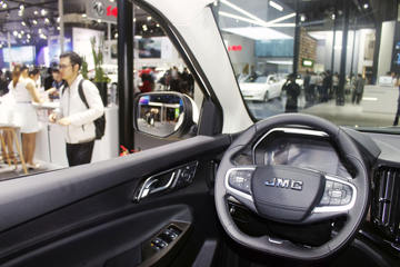 ���� ��9 2019�� ������ 2.0T���� 220���� 6���ֶ� ���� ˫��SUV������Ƥ��ͼƬ