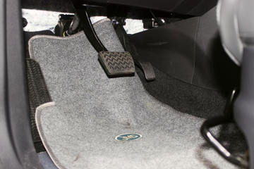 ���� ��9 2019�� ������ 2.0T���� 220���� 6���ֶ� ���� ˫��SUV������Ƥ��ͼƬ