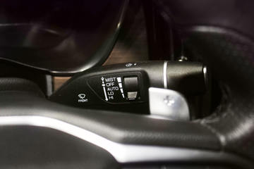 ���� ��9 2019�� ������ 2.0T���� 220���� 6���ֶ� ���� ˫��SUV������Ƥ��ͼƬ