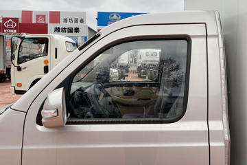 Խ ±T3 1.5L  112 3.04׵ʽ΢()()(SC5031XXYTMD61)ͼƬ
