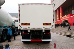 中国重汽 HOWO T7H重卡 440马力 8X4 LNG自卸车(国六)(ZZ3317V306HF1L)