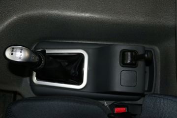 �й����� HOWO T7H�ؿ� 440���� 8X4 LNG��ж��(����)(ZZ3317V306HF1L)ͼƬ