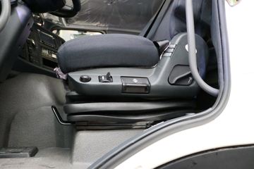 �й����� HOWO T7H�ؿ� 440���� 8X4 LNG��ж��(����)(ZZ3317V306HF1L)ͼƬ