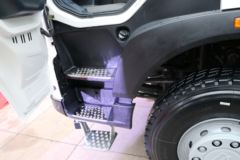 中国重汽 HOWO T7H重卡 440马力 8X4 LNG自卸车(国六)(ZZ3317V306HF1L)