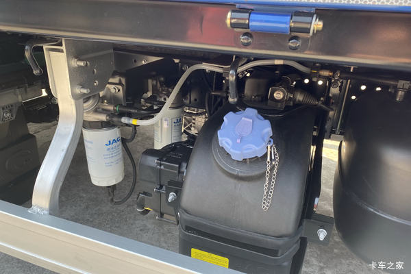 优惠0.4万帅铃Q6(原H系3308轴距)载货车