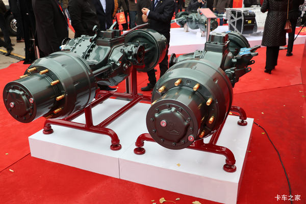 重汽MAT16BG 16T 双级减速驱动单桥