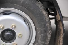 长安跨越 新豹T5 标准版 1.5L 汽油 112马力 3.185米单排厢式微卡(双后轮)(国六)(SC5031XXYNGD63)