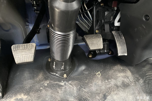 疫情期优惠 0.5万 跨越者D5载货车促销中