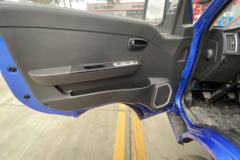 长安跨越者D5 PLUS 标准版 1.8L 125马力 3.05米双排栏板小卡(国六)(SC1031UFS63)