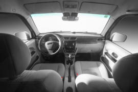 远程E5L&nbsp;电动封闭厢货驾驶室图片