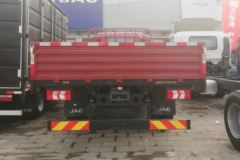 江淮 帅铃Q8 154马力 4X2 5.25米排半栏板载货车(HFC1141P91K1C6V)