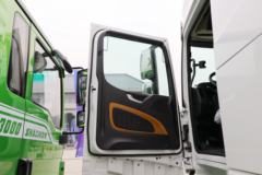 陕汽重卡 德龙X6000 660马力 6X4牵引车(国六)(SX4259Y9334)